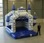 Hüpfburg Ritterburg