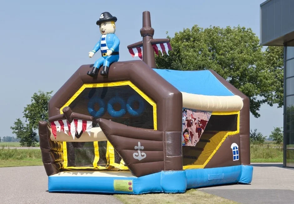 Hüpfburg Piratschiff