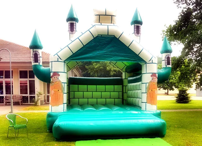 Hüpfburg “Castle”