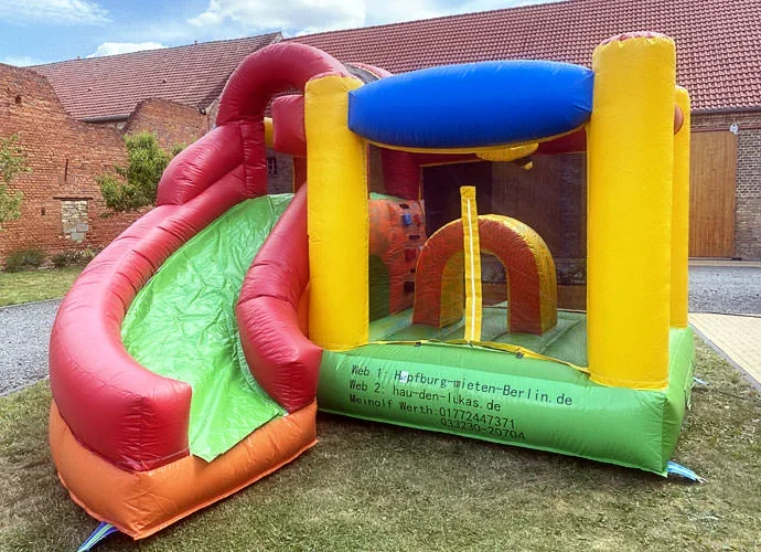 Hüpfburg “Spiel + Spaß”