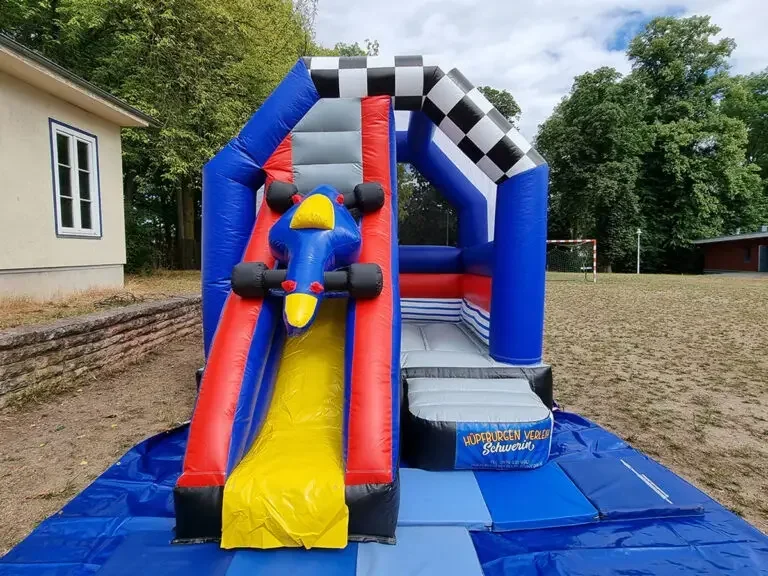 Rennauto Hüpfburg mit Rutsche